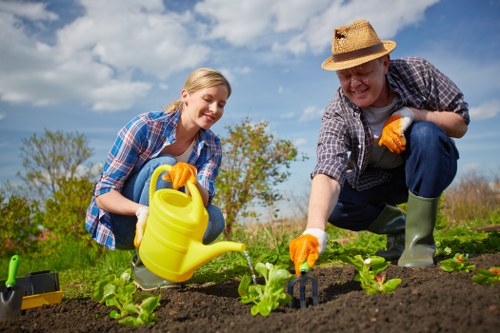 Gardeners New Barnet secure checkout featuring multiple payment methods
